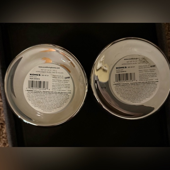 Scott Living Candles “Baking Cookies” NWT 18 ounces each 60 hours burn time - Picture 5 of 12